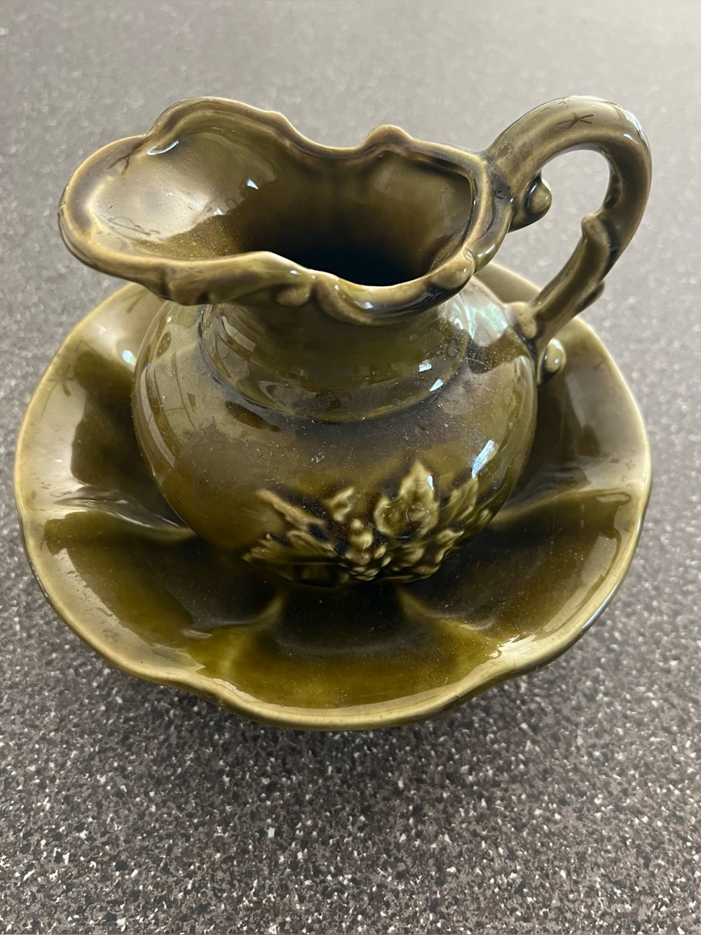 McCoy, Pottery Vintage Green Pitcher and Wash Bowl